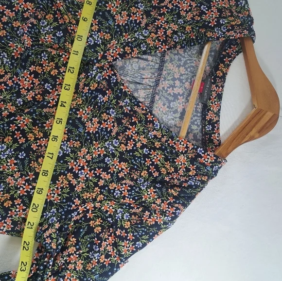 VINCE CAMUTO Navy Mini Floral print long sleeve Flowing and Stretchy LARGE - Picture 3 of 7